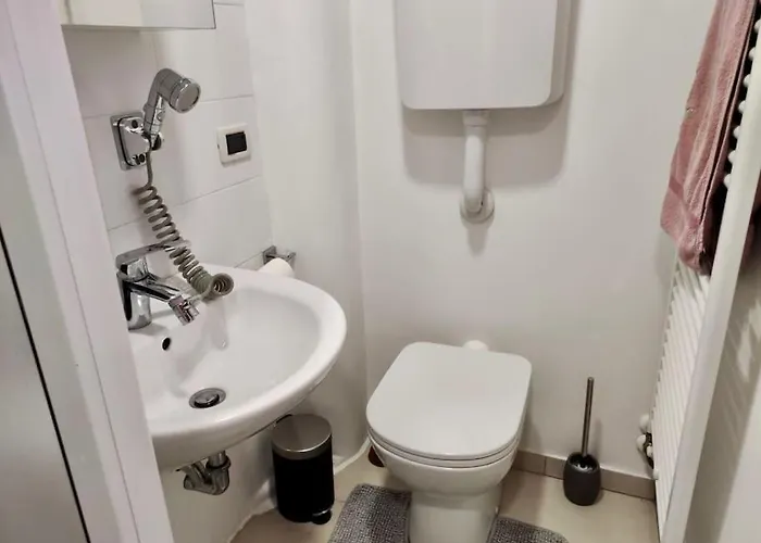 Apartment Campomarte Apartment: Wi-fi-netflix-climatizzatore Brescia